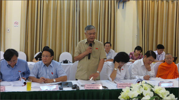 Das Parlament berät den Entwurf zur Verfassungsänderung