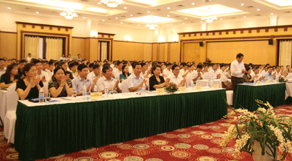 Konferenz des Präsidiums der Vaterländischen Front Vietnams