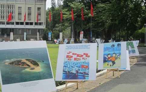 Die Liebe zu Meer und Inseln in einer Ausstellung
