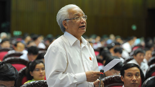 Das Parlament diskutiert die Umsetzung des Staatshaushaltes in diesem Jahr