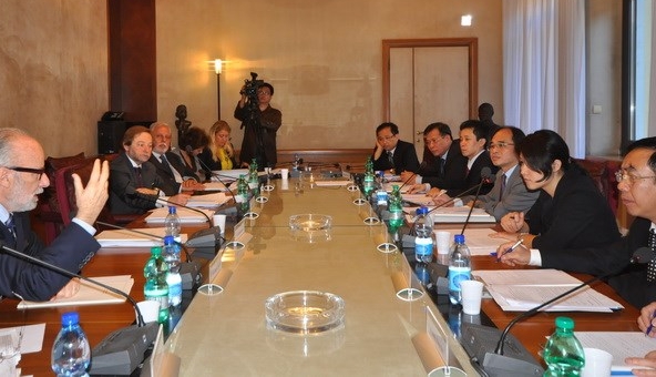 Vietnam tauscht Erfahrungen mit italienischem Rechnungshof aus