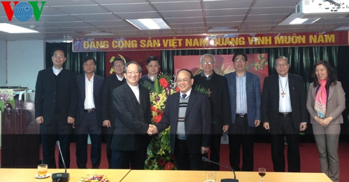 Religiöse begleiten das Volk beim Aufbau des Landes