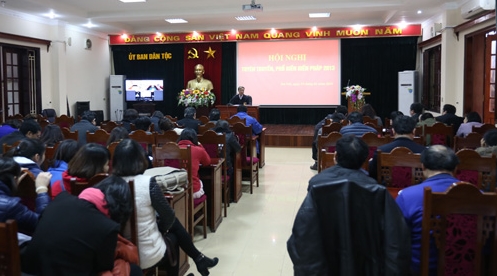 Aufklärung aller Bevölkerungsschichten über die Verfassung 2013