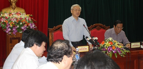 KPV-Generalsekretär Nguyen Phu Trong zu Gast in der Provinz Ha Tinh