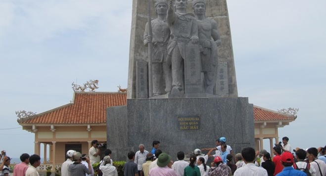 Vietnam protestiert gegen den Einsatz der chinesischen Bohrinsel im Hoang Sa Meeresgebiet
