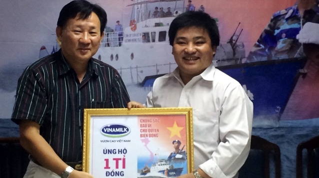 Besuch der Soldaten, Bewohner im Inselkreis Truong Sa und Seepolizei