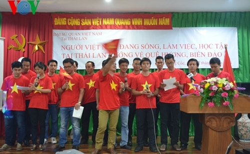 Die Gemeinde der Vietnamesen in Thailand richtet sich auf das Meer und die Inseln der Heimat