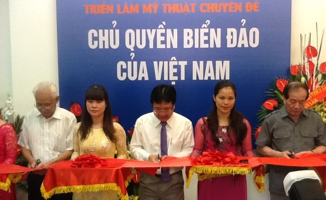 Vietnamesische Künstler schenken ihre Aufmerksamkeit auf Meer und Inseln des Vaterlandes