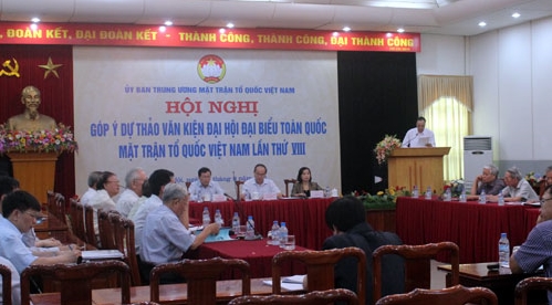 Beratung für das Dokumentsentwurf der Sitzung der Vaterländischen Front