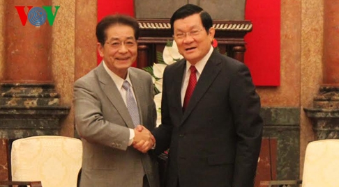 Staatspräsident Truong Tan Sang empfängt amtierenden Vorsitzenden der demokratischen Partei Japans