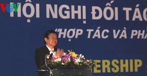 Staatspräsident Truong Tan Sang beteiligt sich an der Konferenz für Partner vom Roten Kreuz Vietnam