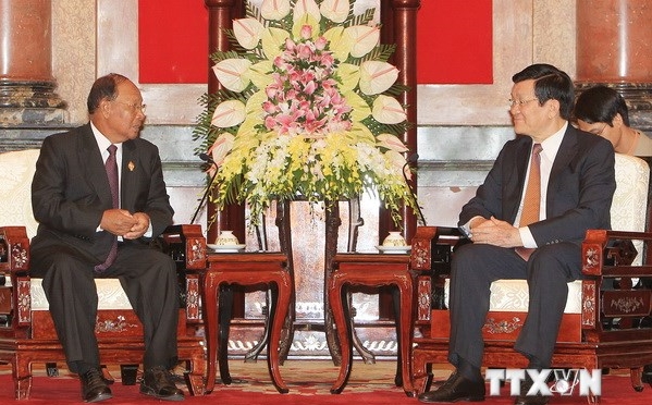 Staatspräsident Truong Tan Sang empfängt den kambodschanischen Parlamentspräsident