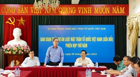 Die Vaterländische Front berät über das geänderte Gesetz für den Dachverband