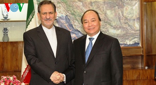 Vize-Premierminister Nguyen Xuan Phuc beendet seinen Iran-Besuch