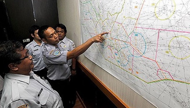 Das Wetter ist günstig für die Suche nach dem abgestürzten Flugzeug QZ8501