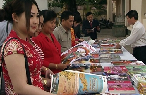 Die Gemeischaft der Auslandsvietnamesen organisieren Veranstaltungen zum Neujahrsfest