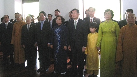 Staatspräsident besucht das Denkmal der Hung-Könige
