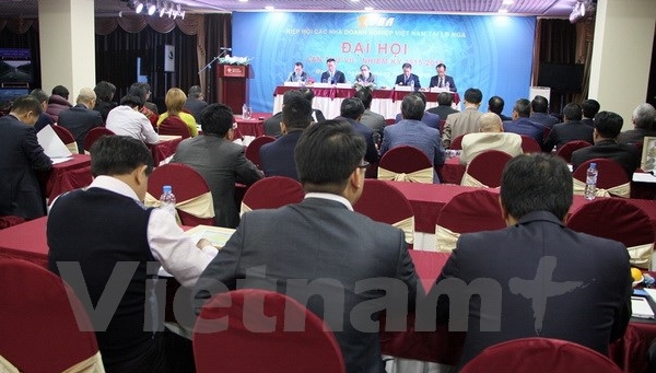 Die vietnamesischen Unternehmen in Russland während der schwierigen Wirtschaftslage verbinden