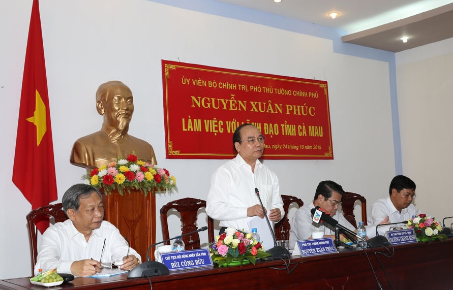 Vize-Premierminister Nguyen Xuan Phuc zu Gast in der Provinz Ca Mau