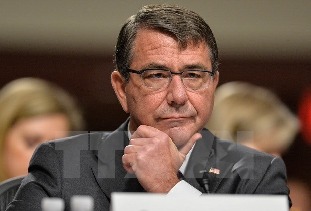 Verteidigungsminister von China und den USA diskutieren über die Fragen im Ostmeer