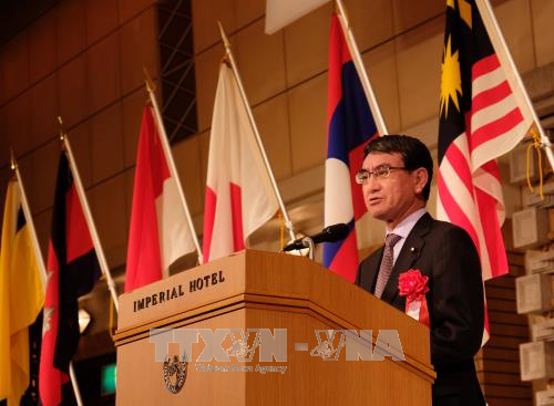 Der japanische Außenminister auf Dienstreise im Nahen Osten