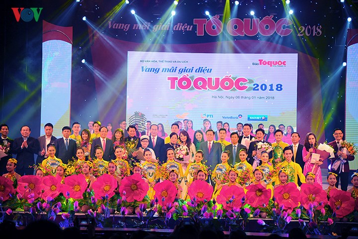 Das Kunstprogramm für nationale Lieder