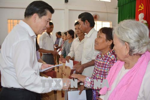 Versorgung für bedürftige für verdienstvolle Menschen