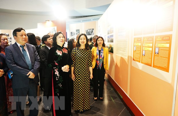 Ausstellung „Hanoi, Vertrauen und Ambition zum Aufstieg“