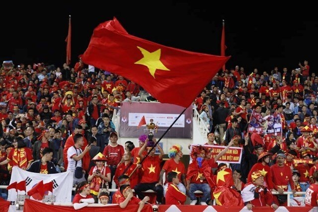 Unterstützung des Covid-19-Tests für Zuschauer im Stadion My Dinh