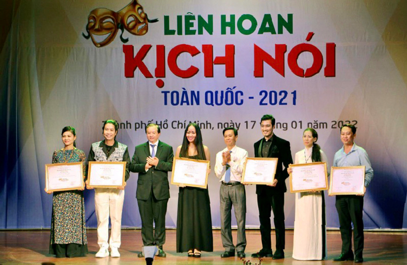 Sechs Goldmedaillen für Dramen verschiedener Ensembles in Ho-Chi-Minh-Stadt