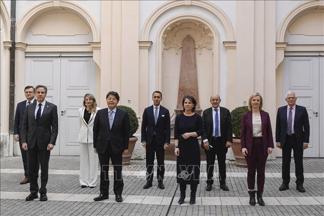 G7 gibt eine gemeinsame Erklärung ab über die Frage zwischen Russland und der Ukraine
