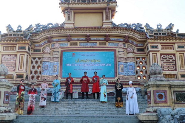 Die Ao Dai-Woche in der Kaiserstadt Hue 2022