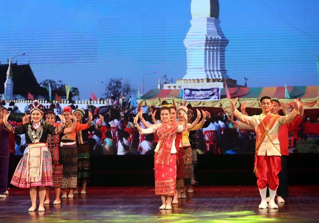 Eröffnung der laotischen Kulturwoche in Vietnam