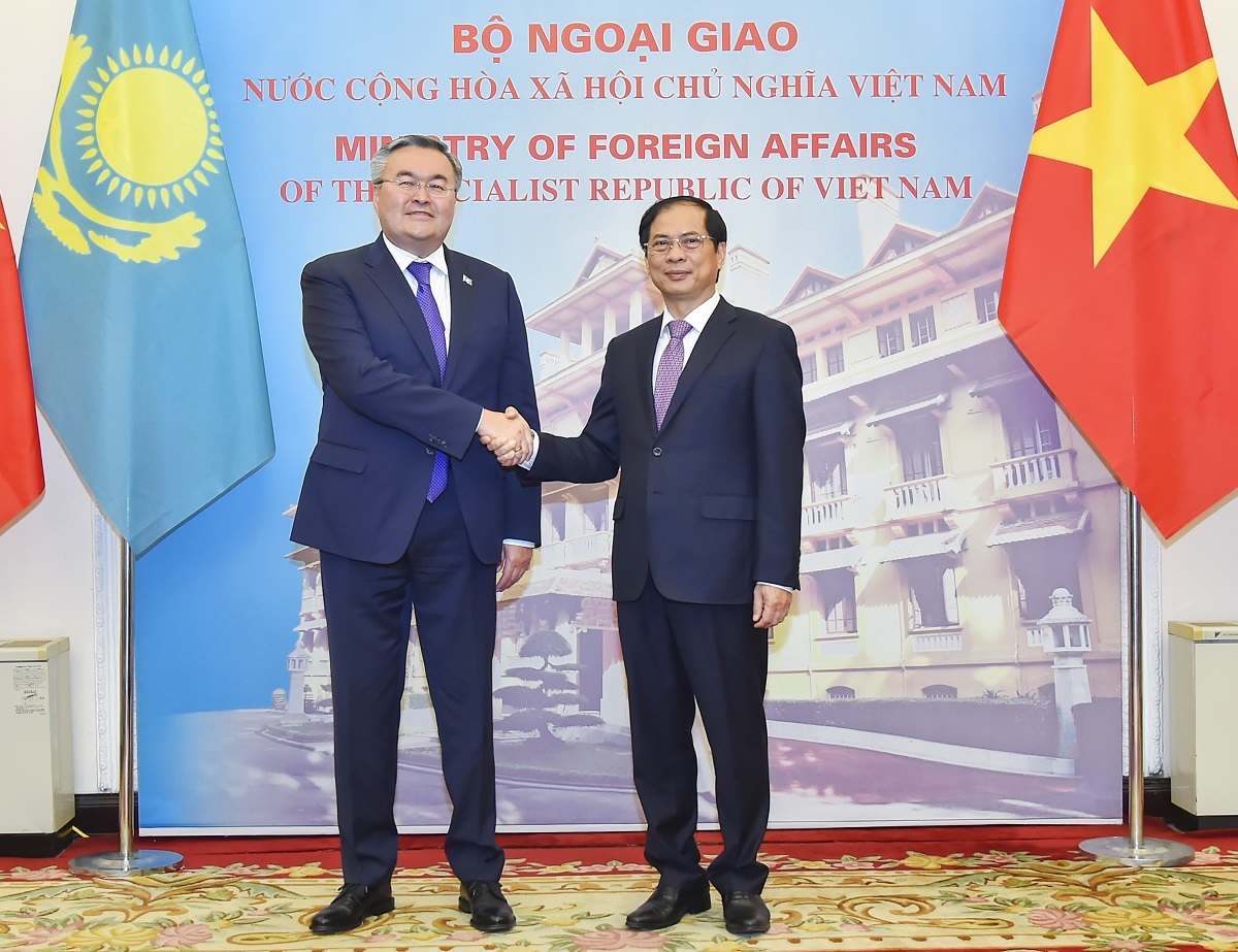 Vietnam und Kasachstan verstärken die hochrangigen Besuche