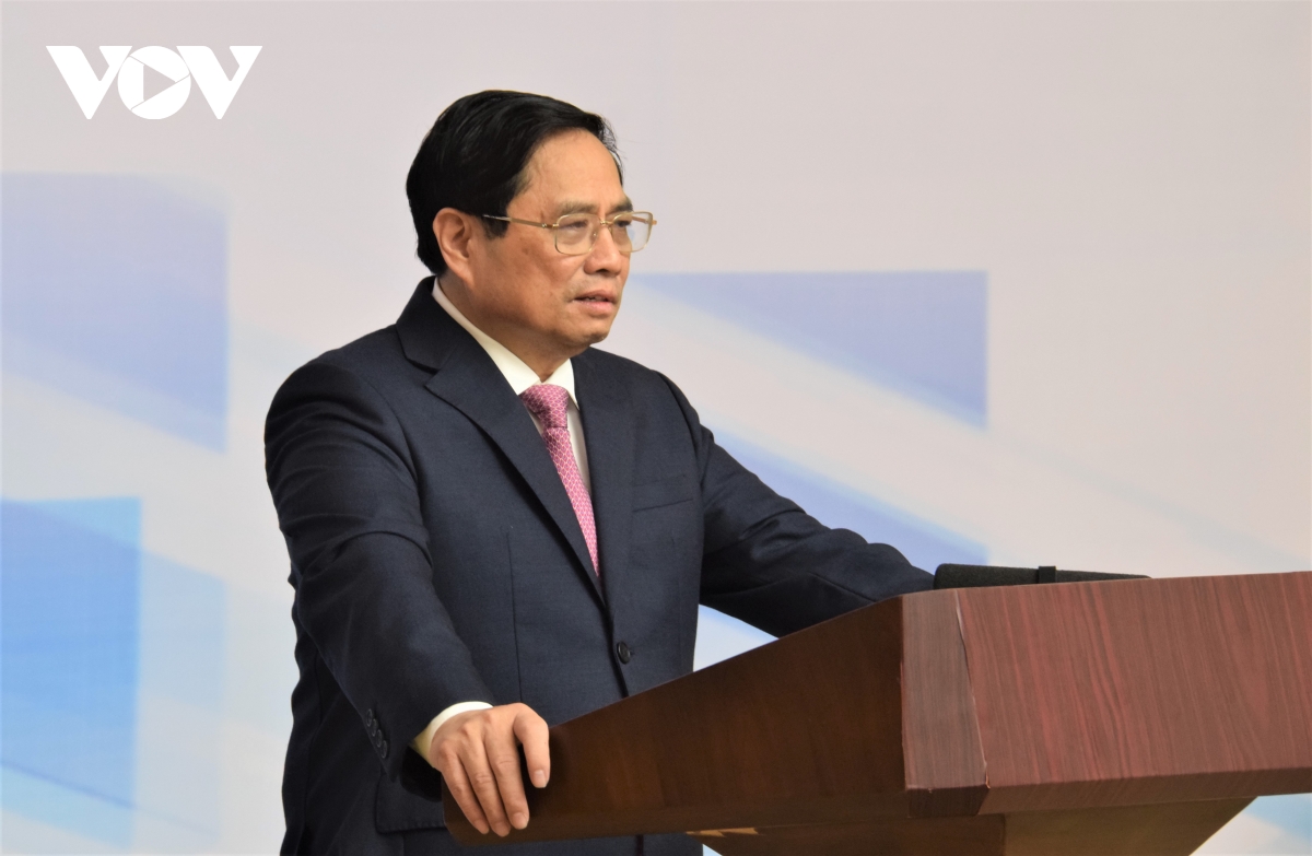 Vietnam zu einem Zentrum in der regionalen und internationalen Wertschöpfungskette entwickeln