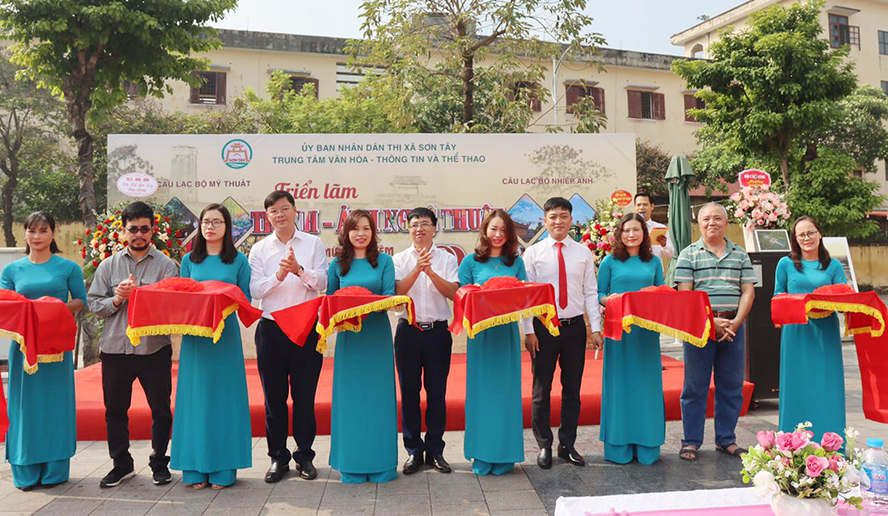 Ausstellung von 100 Werken über die alten Son Tay-Zitadelle