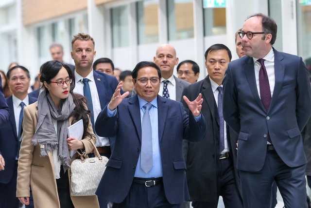 Premierminister Pham Minh Chinh besucht Brainport-Region in den Niederlanden