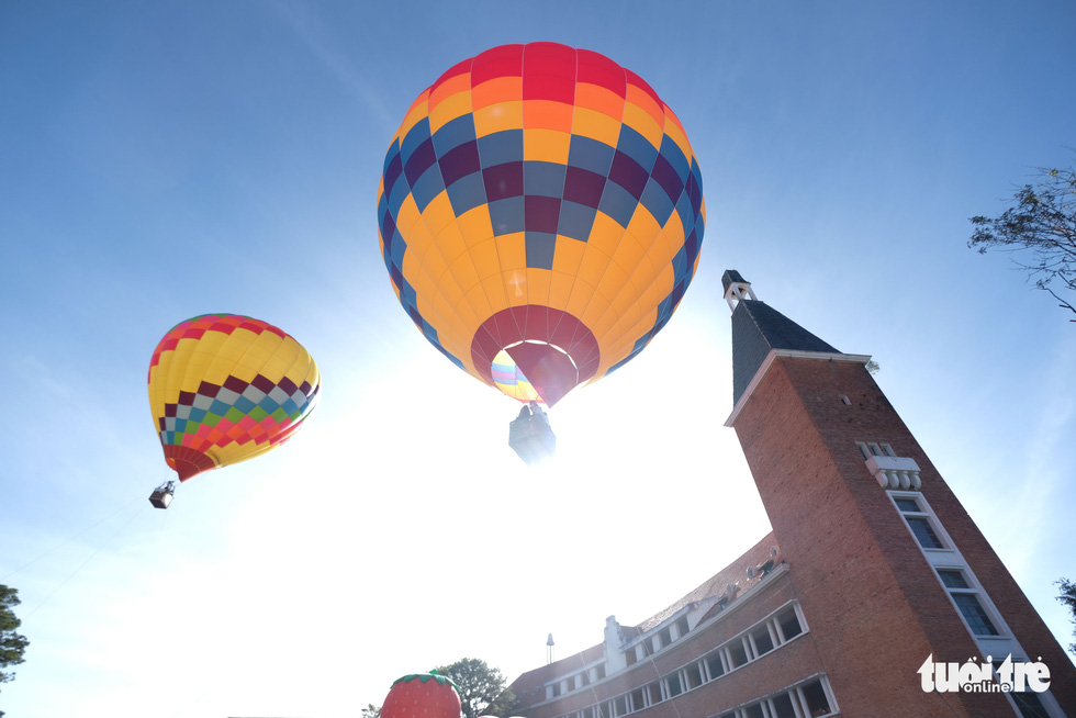 Da Lat bietet Stadttour aus dem Heißluftballon an