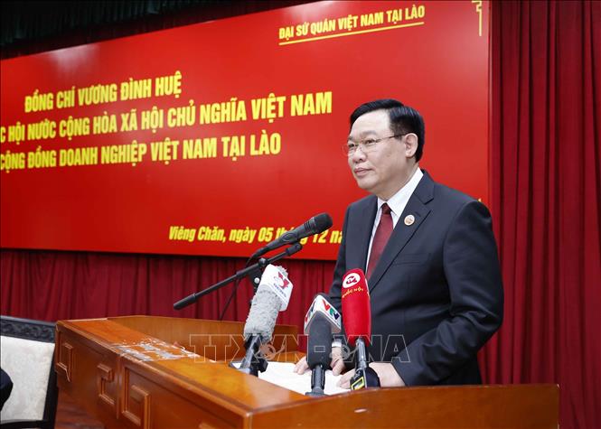 Parlamentspräsident: Vietnam und Laos sollten einen Durchbruch in Wirtschaft schaffen