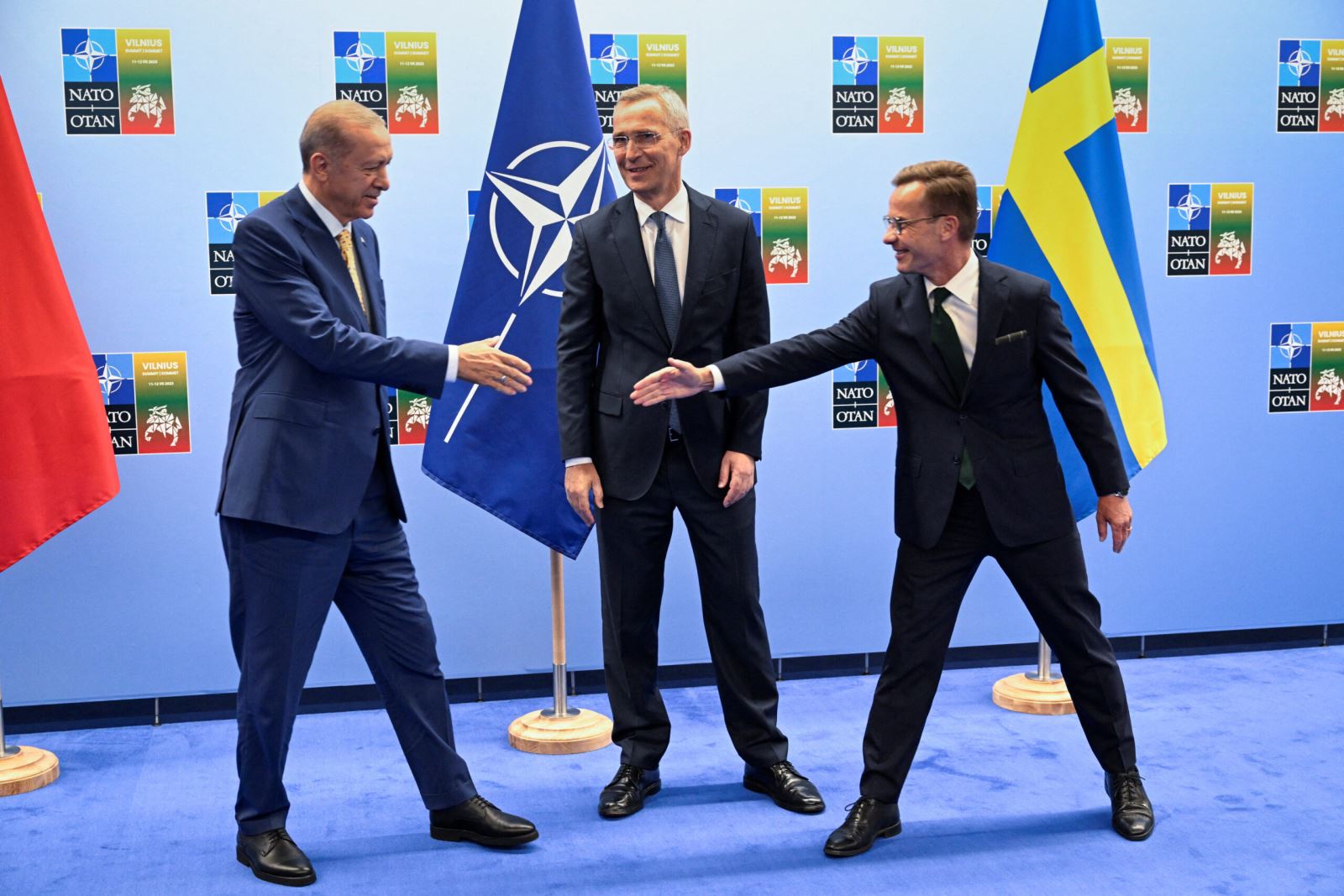 Strategie von NATO nach der Zustimmung Ungarns zum Beitritt Schwedens