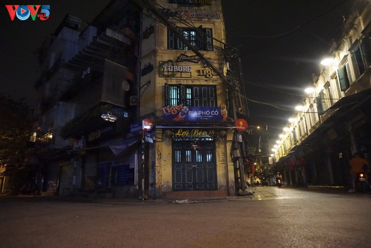 Pemandangan Kota Hanoi yang tenteram sentosa pada pembatasan sosial