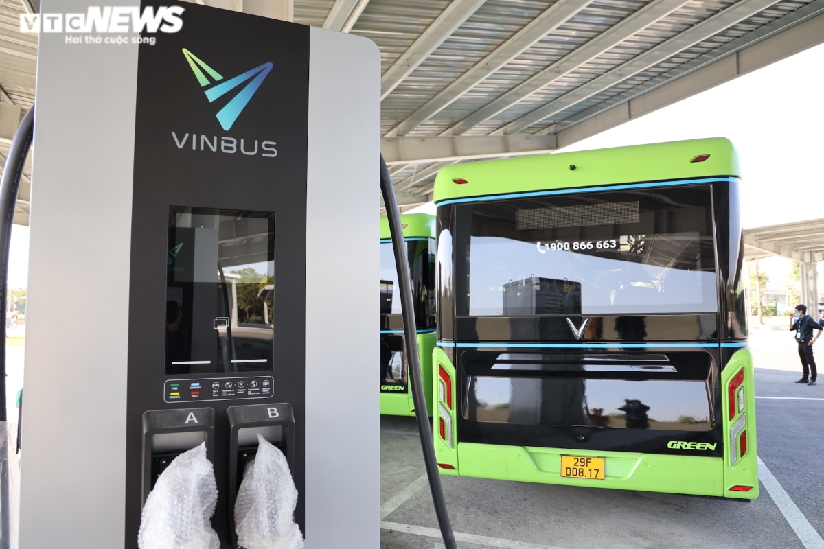Hanoï roule vers l’avenir: la révolution silencieuse des bus électriques