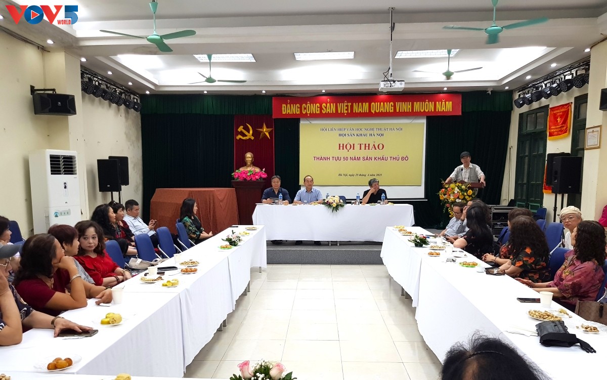 Hanoï, 50 ans de scène: un demi-siècle de renouveau et de fidélité