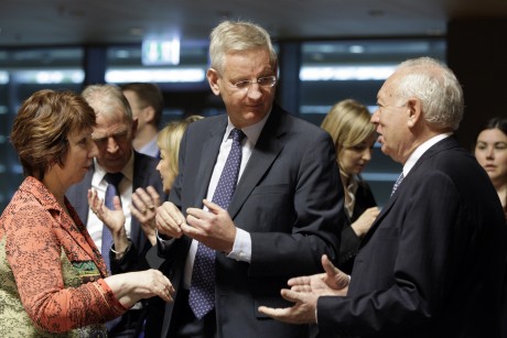 องค์การธุรกิจต่างๆของสหรัฐเรียกร้องให้รัฐบาลยกเลิกคำสั่งคว่ำบาตรต่อพม่า