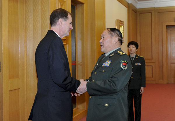 จีนและสหรัฐส่งเสริมการพัฒนาความสัมพันธ์ทางทหาร