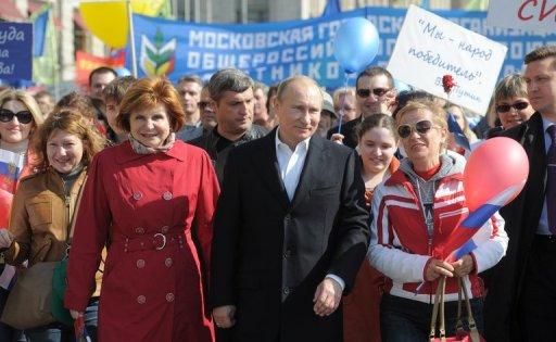 นาย ปูติน เข้าพิธีสาบานตนรับตำแหน่งประธานาธิบดีรัสเซียสมัยที่ 3