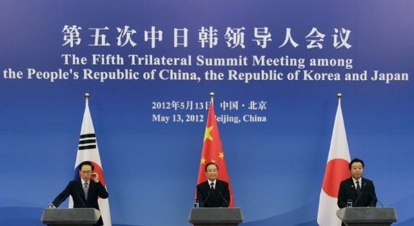 การประชุมสุดยอดระหว่างจีน ญี่ปุ่น สาธารณรัฐเกาหลีครั้งที่ 5 หารือเกี่ยวกับสถานการณ์บนคาบสมุทรเกาหลี