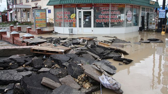 รัสเซียประกาศไว้ทุกข์ทั่วประเทศเพื่อรำลึกผู้เคราะห์ร้ายจากเหตุน้ำท่วมฉับพลัน