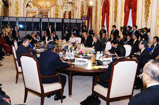 อาเซียนและญี่ปุ่นส่งเสริมความร่วมมือในการต่อต้านการก่อการร้าย