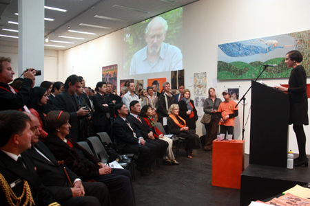 นิทรรศการภาพวาดเพื่อช่วยเหลือผู้เคราะห์ร้ายจากสารพิษสีส้มไดอ๊อกซินเวียดนามในออสเตรเลีย